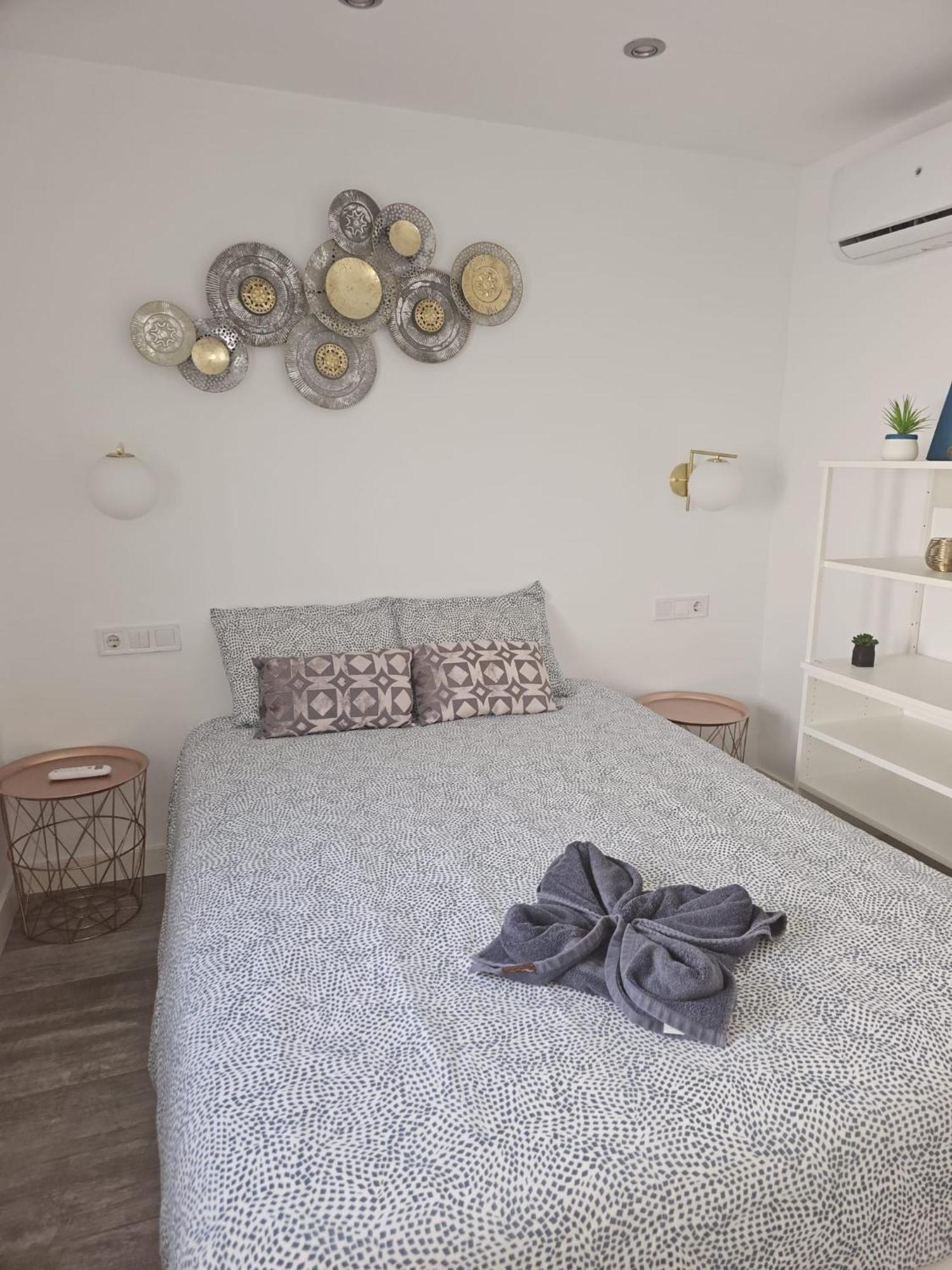 Pueblo Blanco Sea View Apartment By Namaste Elite Torremolinos Kültér fotó
